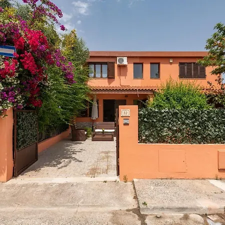 Tara House 빌라 풀라